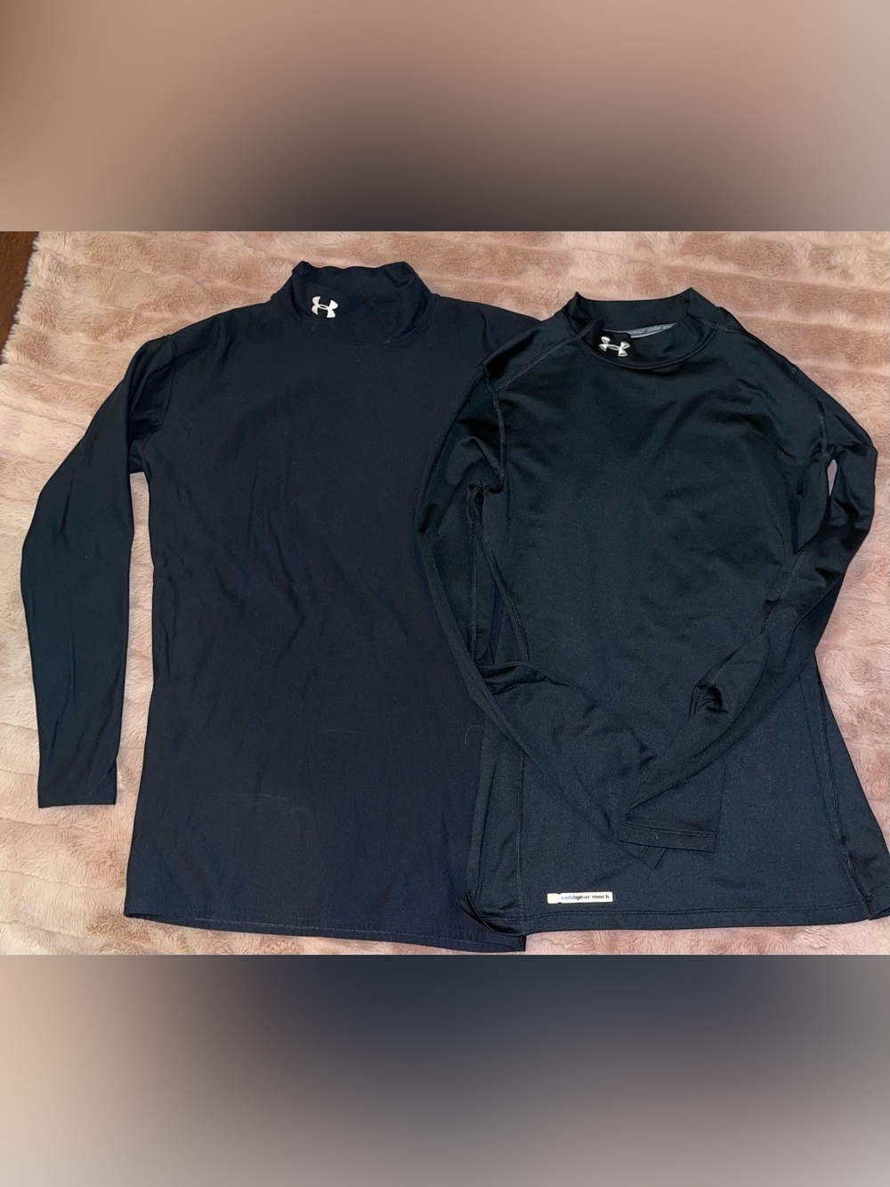 Under Armour long sleeve black cold gear Men’s XL Medium lot of 2